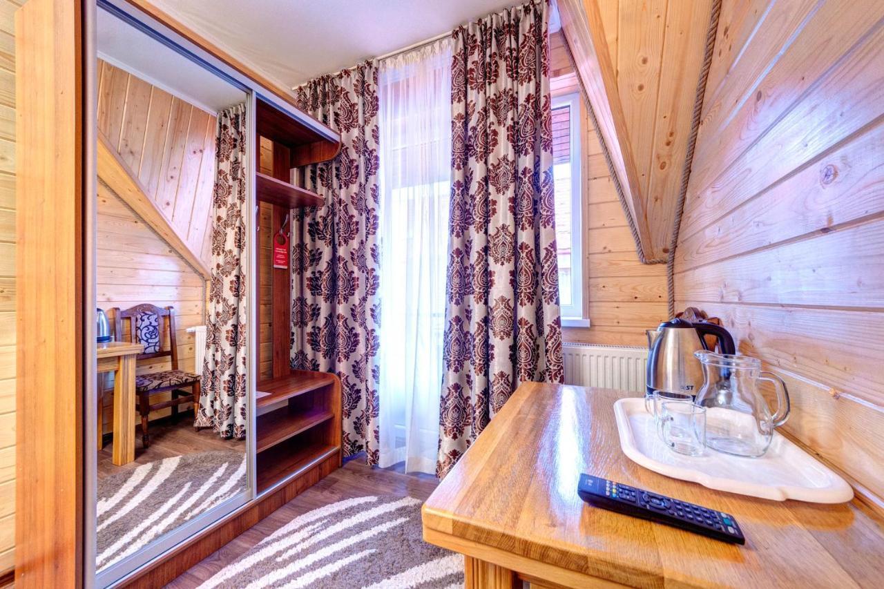 Milli & Jon Hotel Bukovel Exterior photo